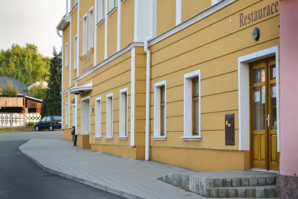 Mestske Kulturni Centrum Ve Fulneku Nový Jičín Kültér fotó